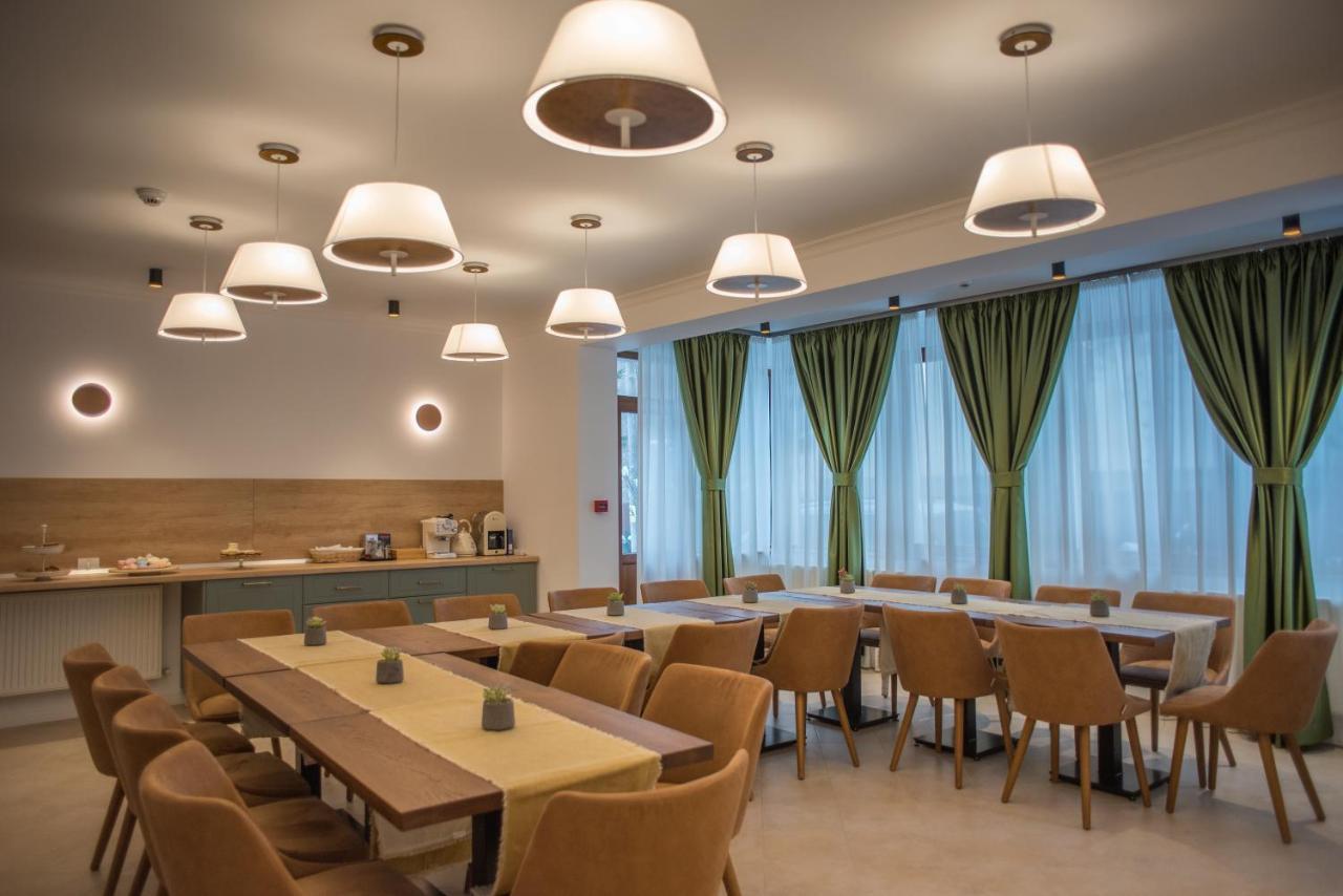 Boga Rooms سِنايا المظهر الخارجي الصورة