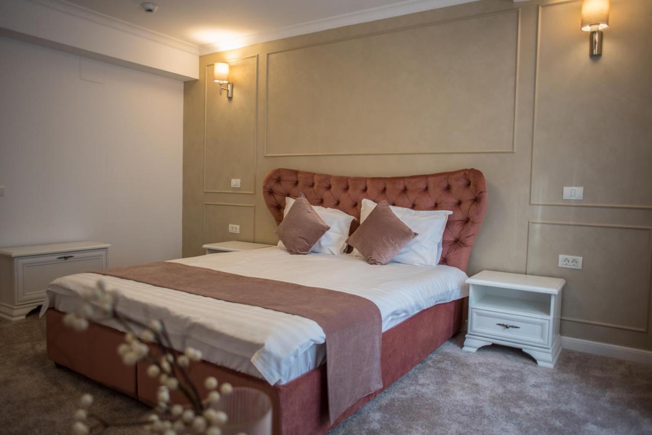 Boga Rooms سِنايا المظهر الخارجي الصورة