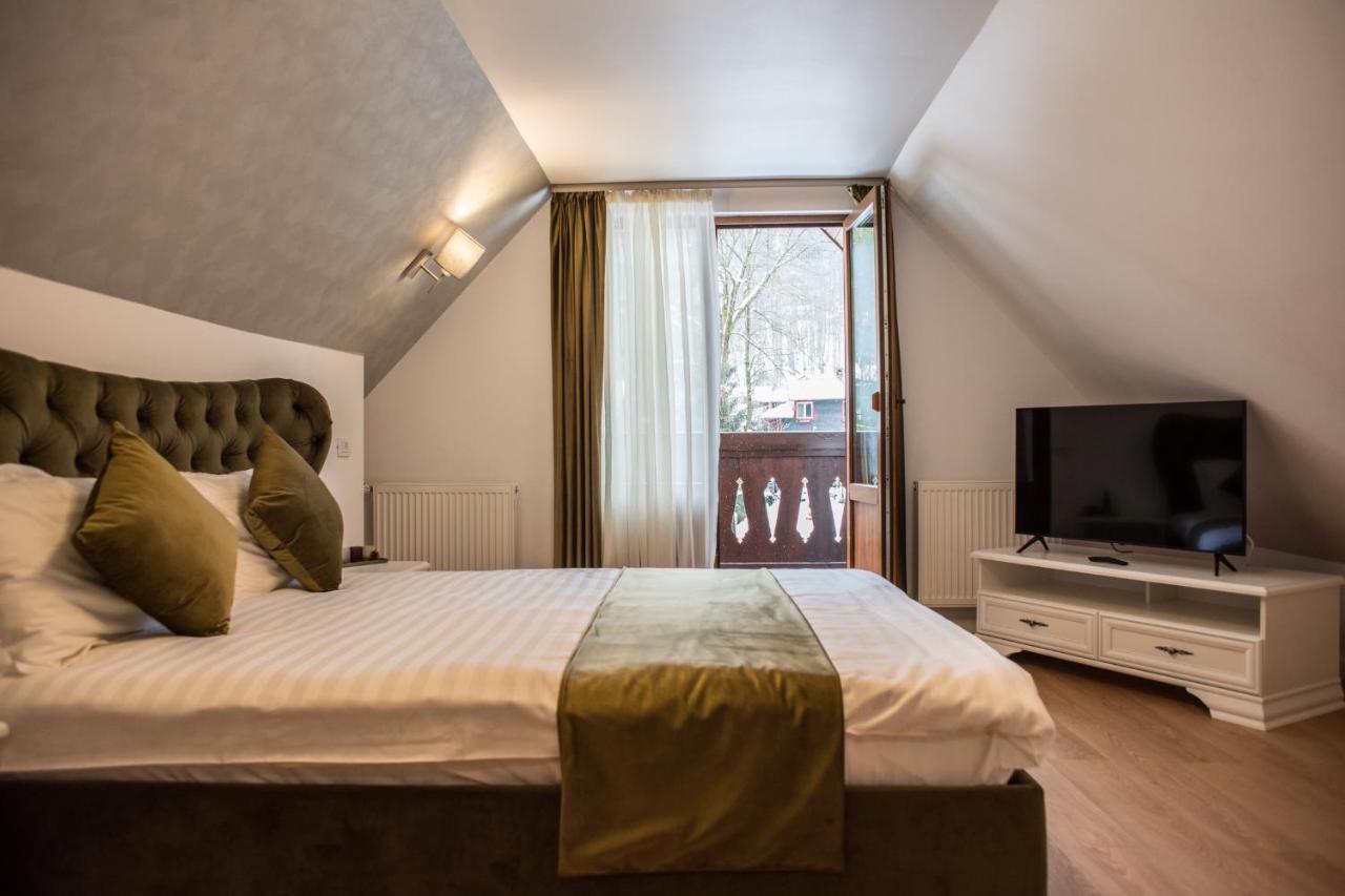 Boga Rooms سِنايا المظهر الخارجي الصورة