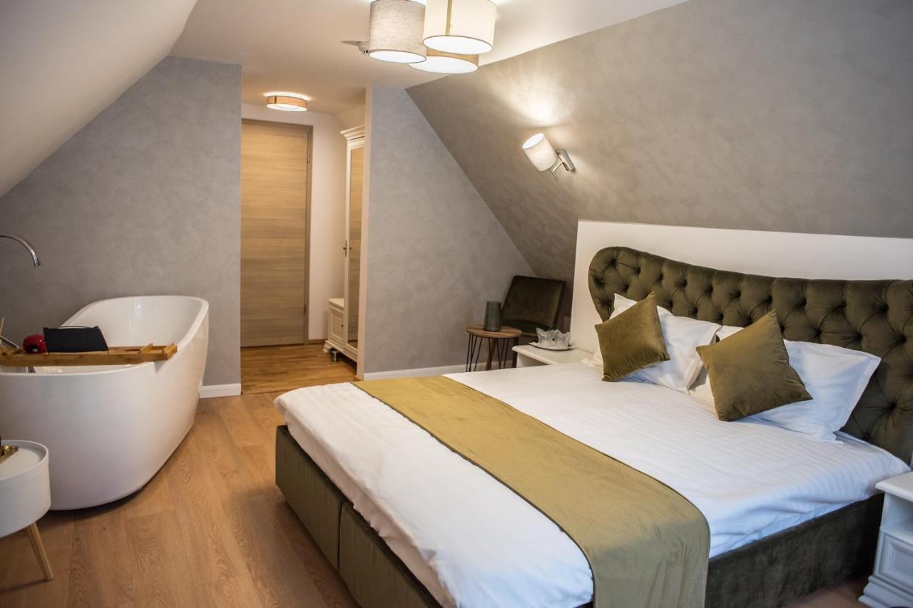 Boga Rooms سِنايا المظهر الخارجي الصورة